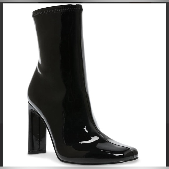 NEW STEVE MADDEN LEANA Patent Leather BOOTS NWT - Picture 1 of 5